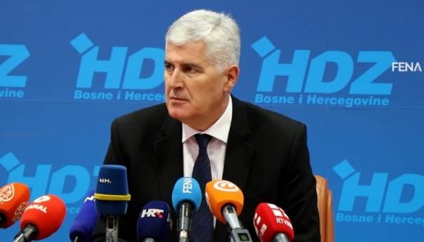 Čović: Bojkot izbora za sada nije opcija, pregovaramo s Amerikancima