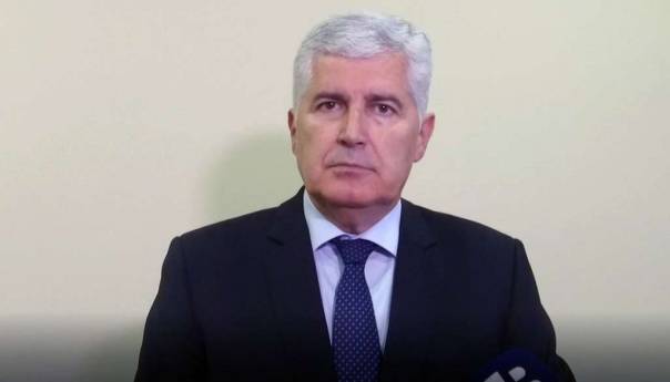 Čović: Božić je i poziv na očuvanje života, na ljubav prema svakom čovjeku