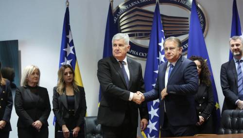 Čović danas s Osmorkom o podjeli resora