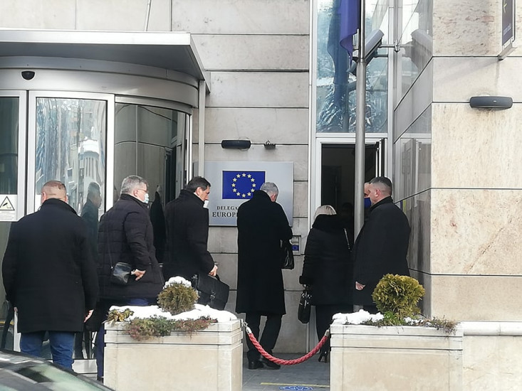 Čović i Izetbegović stigli u zgradu Delegacije EU