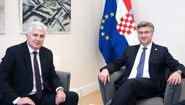 Čović i Plenković pozdravili odluku Schmidta, Izborni zakon ostaje prioritet