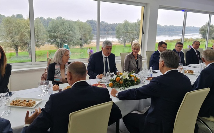 Čović i Plenković razgovarali o Izbornom zakonu