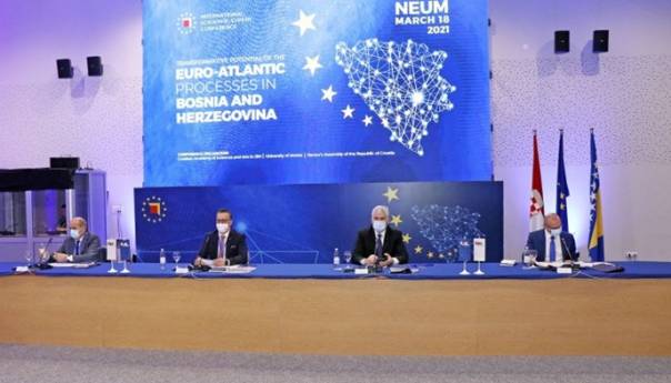 Čović i Plenković u Neumu o političkim pitanjima u BiH