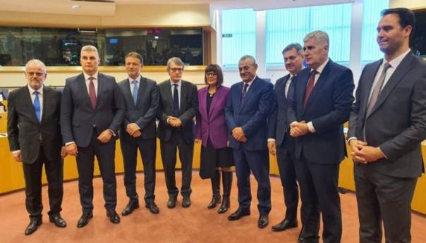 Čović i Zvizdić: Evropski put BiH važan dio budućnosti EU