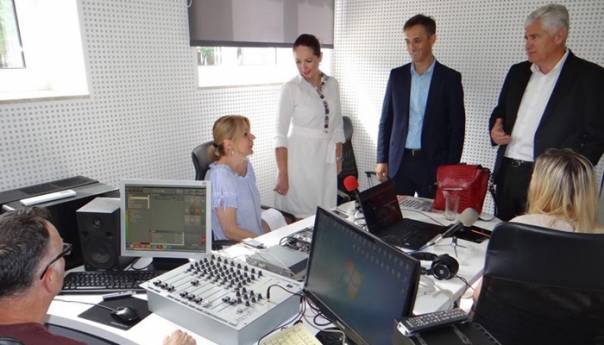 Čović jača medije: 220.000 KM od Vlade HNK za TV Herceg-Bosne