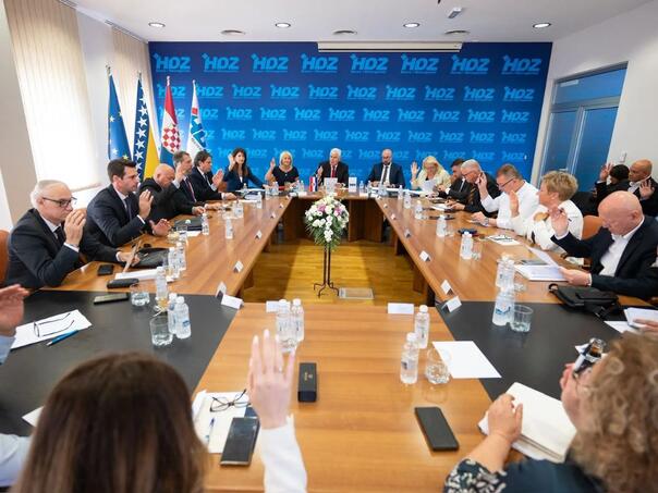 Čović nakon dogovora s Dodikom okuplja vrh HDZ-a BiH
