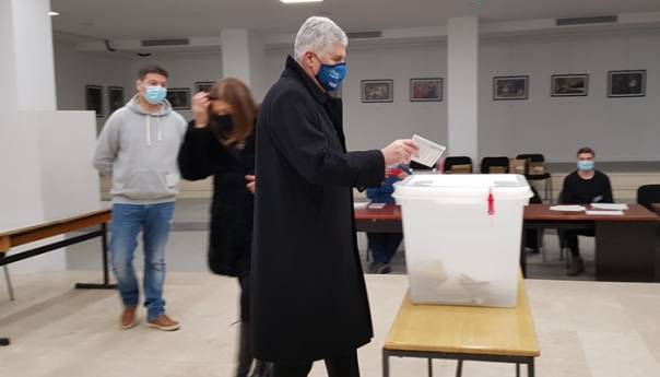 Čović nakon glasanja: Predugo smo bili bez Gradskog vijeća