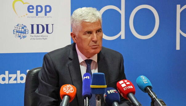 Čović nakon odmora: Uzeo sam inicijativu, tražimo izlaz iz krize