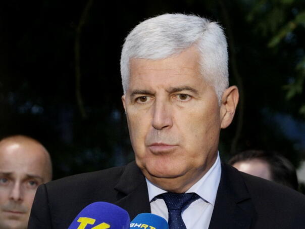 Čović: Ne komentarišem ni Dodika ni Schmidta