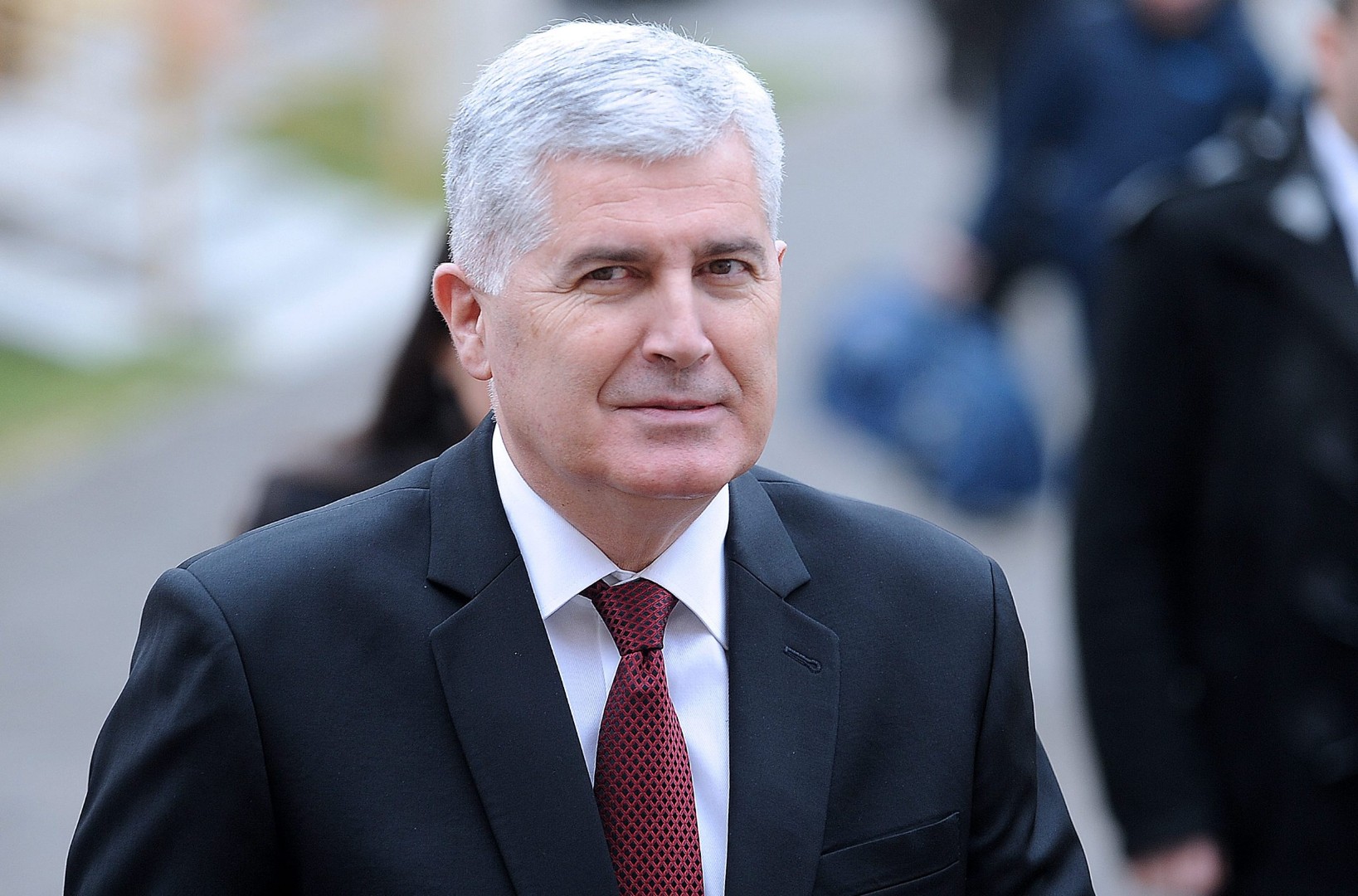 Čović: Niko nikome ne može nešto dati ili uzeti