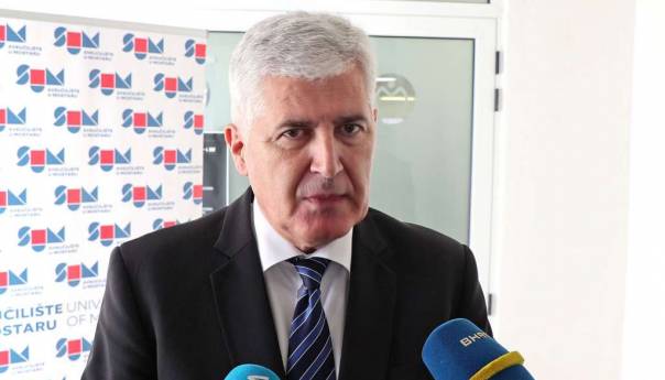 Čović o izjavi Dodika: Neću pasti u zamku na nabačeni spin