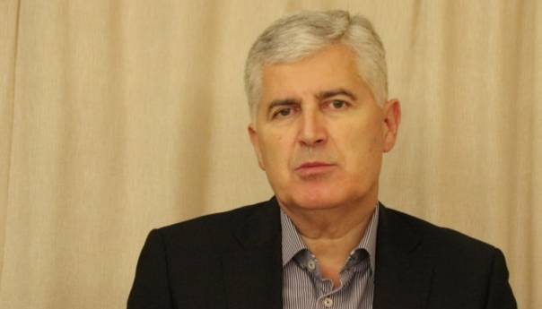 Čović: Ojačani vjerom u uskrsnuće možemo pobijediti i ove kušnje i nedaće