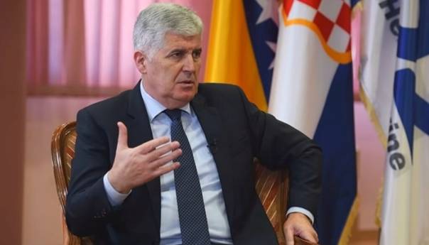 Čović opet 'suspendovao' ministre i preuzeo nadležnosti Vijeća ministara