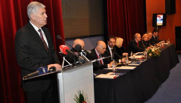 Čović preko HMS-a poslao poruku 'trojci': Dva uvjeta moraju ispuniti