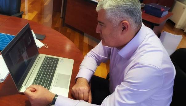 Čović razgovarao s veleposlanicima Francuske i Nizozemske