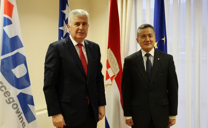 Čović razgovarao sa ambasadorom Kine u BiH Ji Pingom