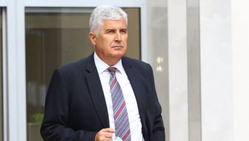 Čović se oglasio iz Brisela: Žao mi je što je ovako okončano