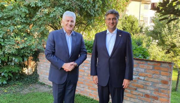 Čović se u Zagrebu sastao sa Plenkovićem