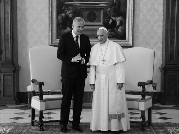 Čović: Svijet siromašniji za velikog čovjeka