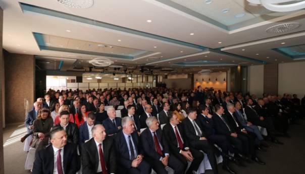 Čović u Ljubuškom: Od BiH nema ljepšeg mjesta za život