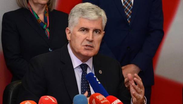 Čović u nedjelju očekuje dogovor o Predsjedništvu BiH
