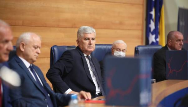 Čović u Sarajevu promovisao knjigu