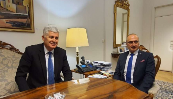 Čović u Zagrebu najavio razgovore o Izbornom zakonu