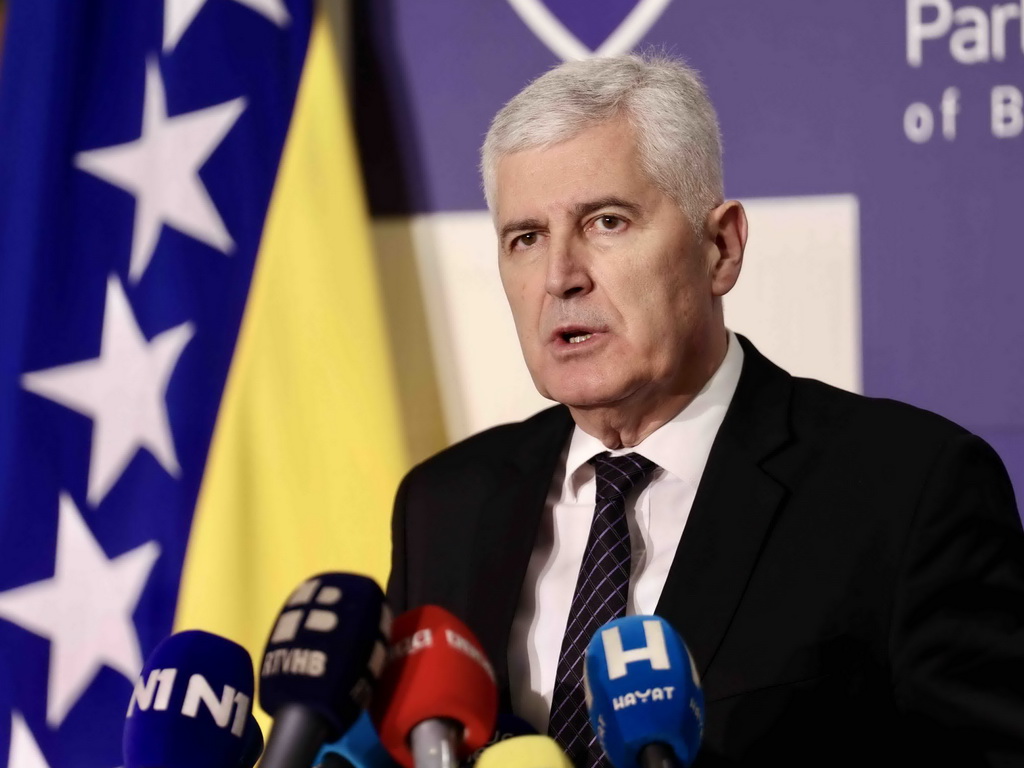 Čović u zgradi, ali ne ulazi na sjednicu Doma naroda