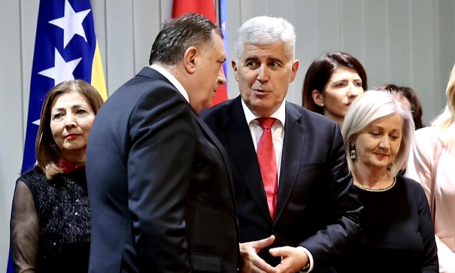 Čović želi Vukoju za sudiju, Dodik zabranjuje objave Schmidtu