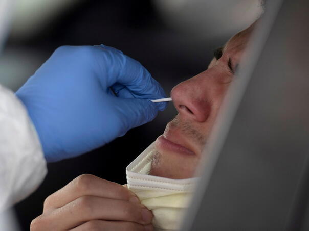 Covid opet hara: Ima hospitalizovanih, zabilježena i dva smrtna slučaja