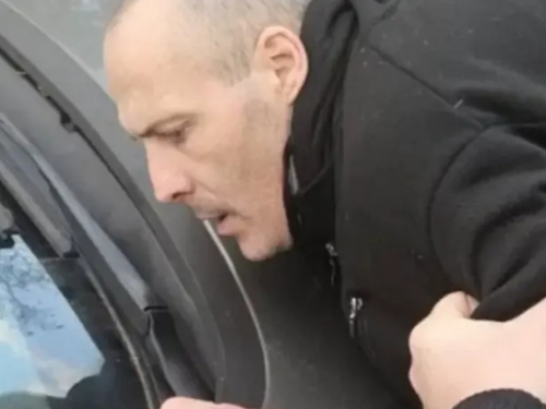 Čovjek koji je izbo staricu tvrdi da radi kao obezbjeđenje u Ćacilendu