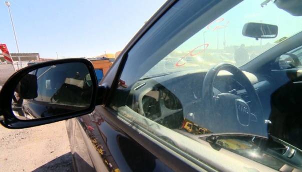 Čovjek ne može preživjeti vrućinu u zatvorenom parkiranom automobilu