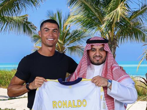 Cristiano Ronaldo potpisao novi ugovor, igrat će do 42. godine