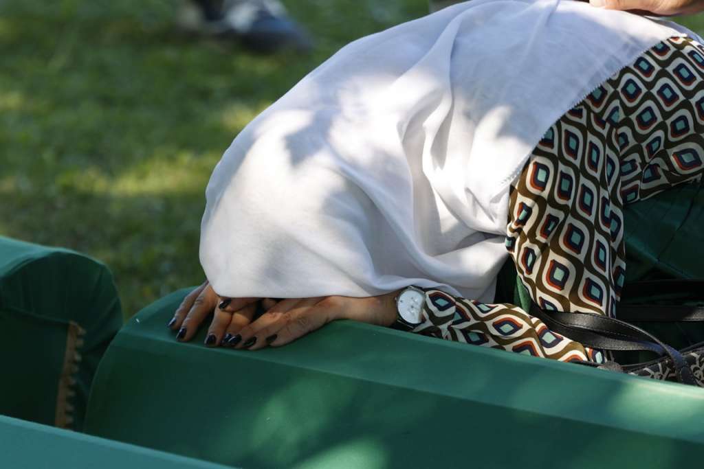 Crna Gora: 11. juli proglasiti danom sjećanja na žrtve genocida u Srebrenici
