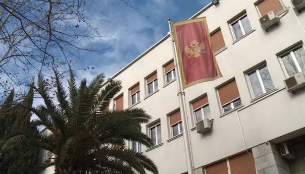 Crna Gora dozvolila političke skupove, školska godina počinje redovno