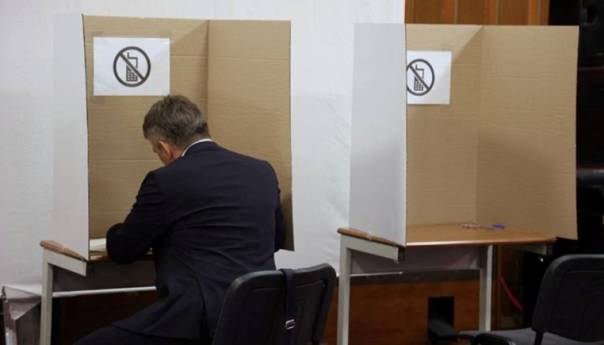 Crna Gora: Fizički sukobi na biralištu i izborni turizam