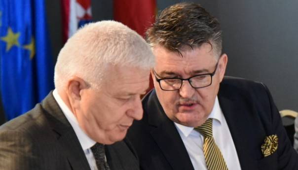 Crna Gora mora postati prva sljedeća članica EU