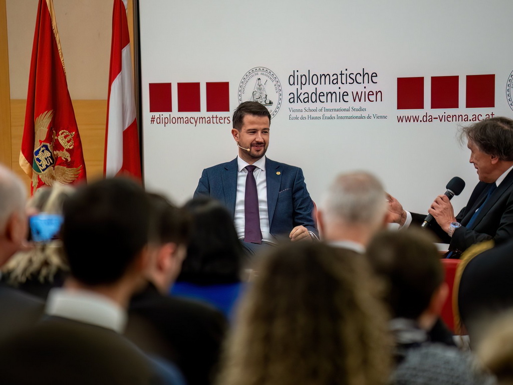 Crna Gora može biti nova članica EU 2028. godine