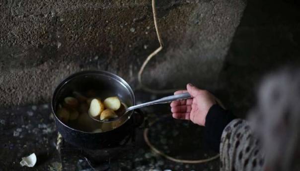 Crna Gora: Na rubu egzistencije živi oko 140.000 građana