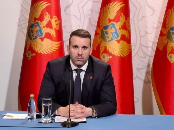 Crna Gora po hitnom postupku ukida bezvizni režim za Tursku