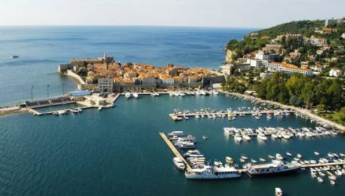 Crna Gora pozvala bh. turiste da odmor provedu u toj zemlji