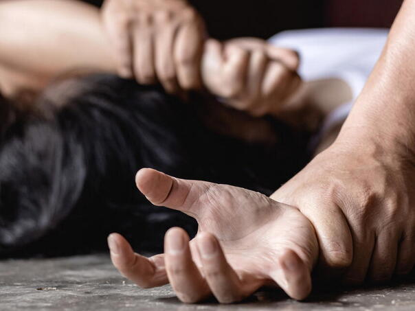 Crna Gora: Silovao ženu i primoravao je na seksualne odnose sa drugima
