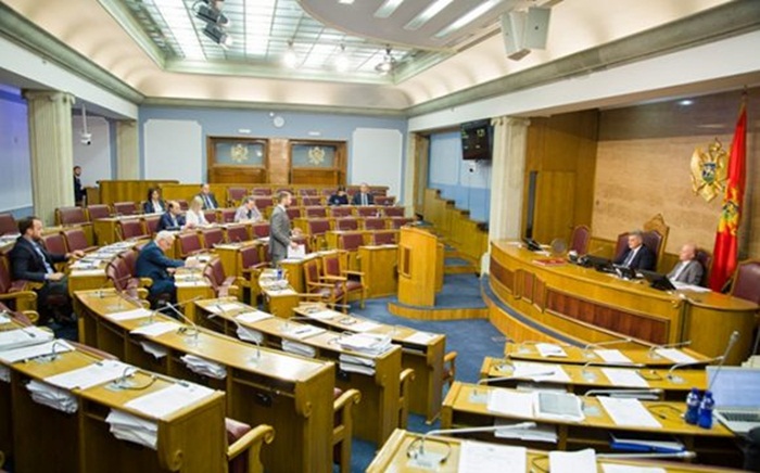 Crna Gora usvojila Zakon o istopolnim brakovima