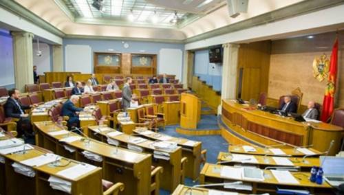 Crna Gora usvojila Zakon o istopolnim brakovima