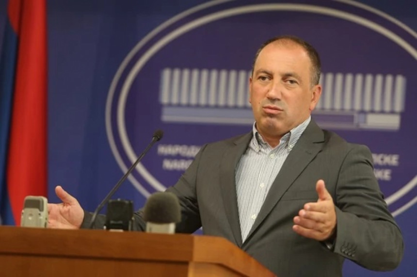 Crnadak: Dodik će danas prekršiti stav srpskih stranaka