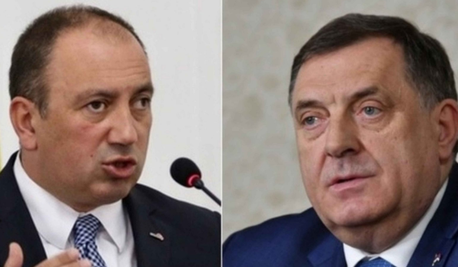 Crnadak: Dodik je preko noći postao manji od makovog zrna