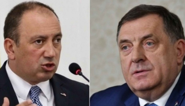 Crnadak: Dodik je preko noći postao manji od makovog zrna