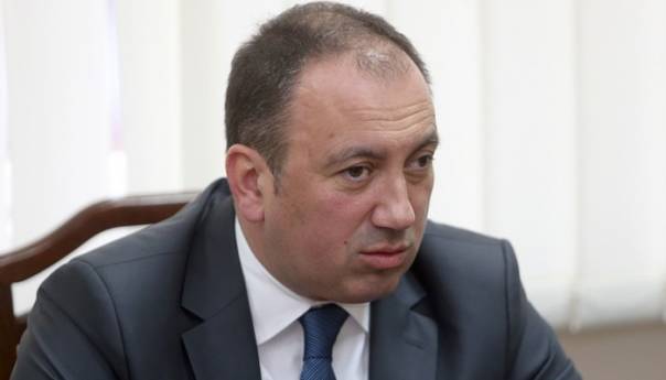 Crnadak: Dodik realizuje prijetnje da će se osvetiti Banjaluci