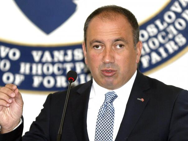 Crnadak: Državna koalicija 'pukla kao tikva', hoće li podržati Nešića?