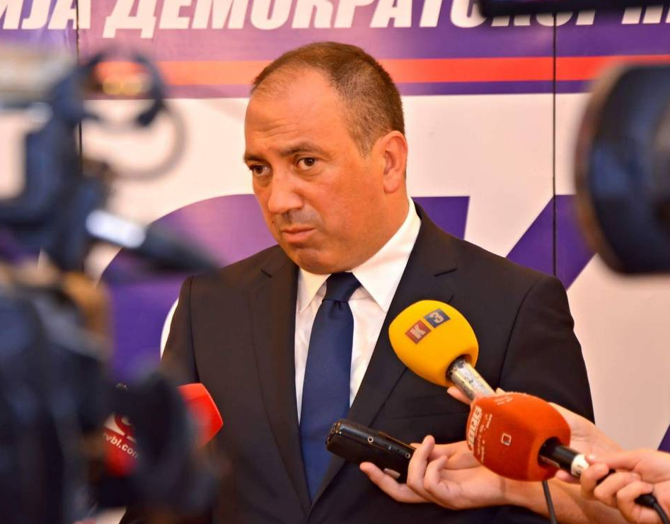 Crnadak: Izbori 23. novembra će biti referendum - Tatarstan ili Evropska unija